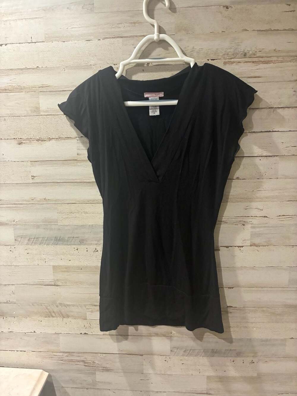 Vol.1 Women's Black V-Neck Flutter Sleeve Knit Top